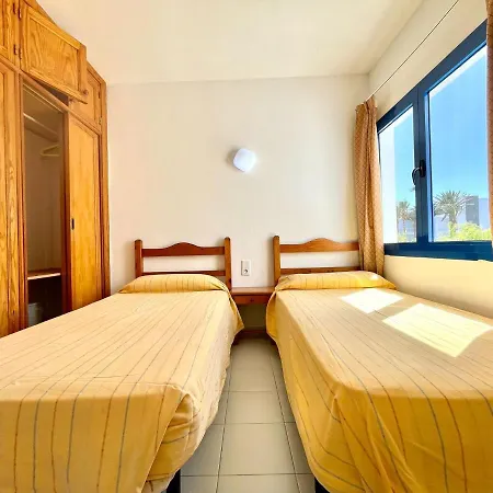 Atico Con Wifi, Vista A Oceano En Primea Linea De Playa Puerto del Carmen (Lanzarote)