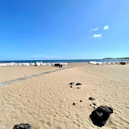 Διαμέρισμα Atico Con Wifi, Vista A Oceano En Primea Linea De Playa *